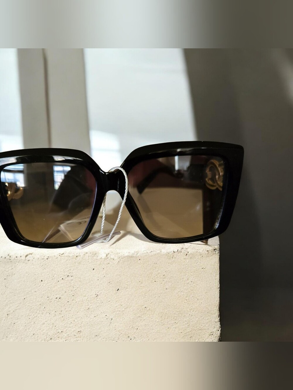 Black Square Frame Women's Sunglasses - Designer Style